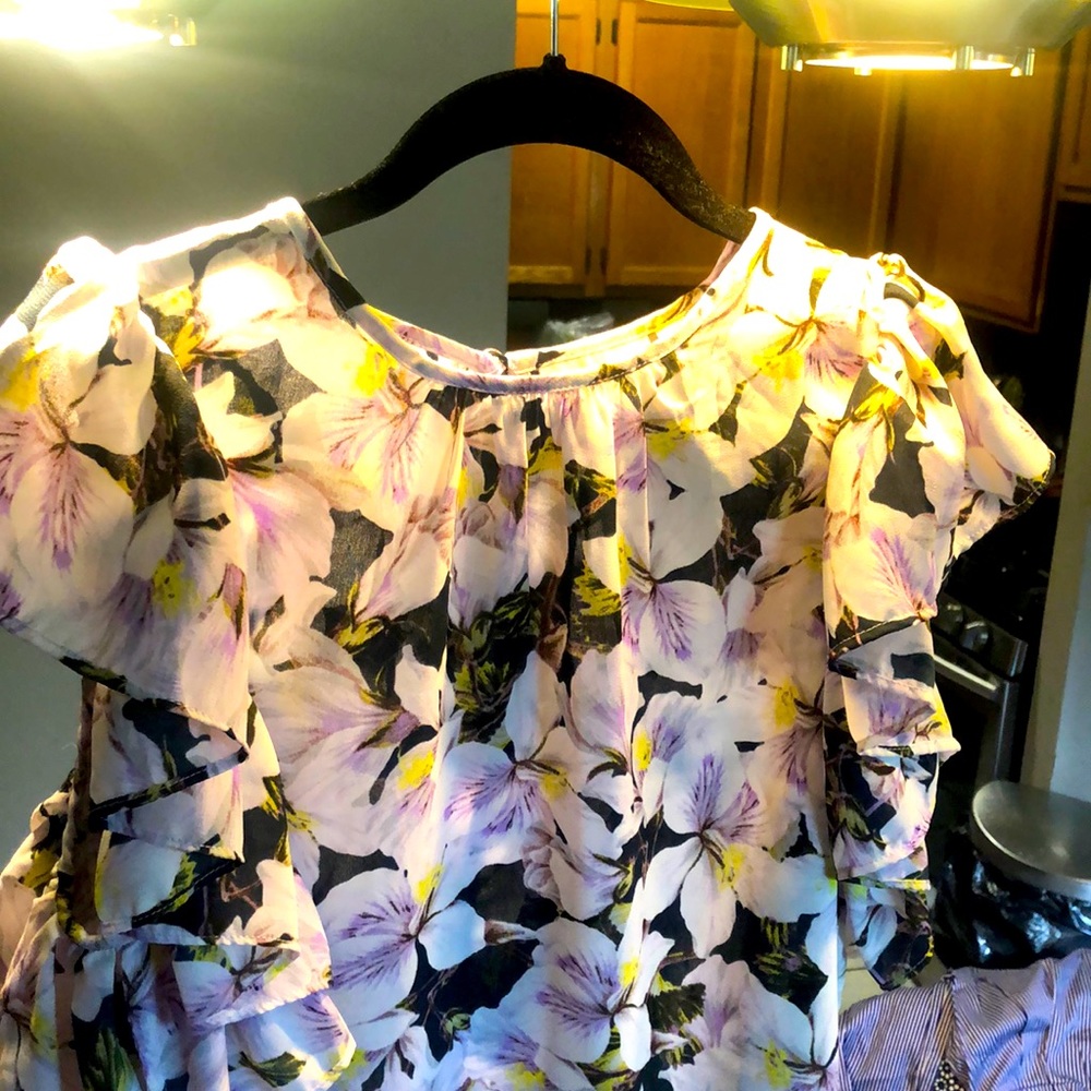 Beautiful float blouse